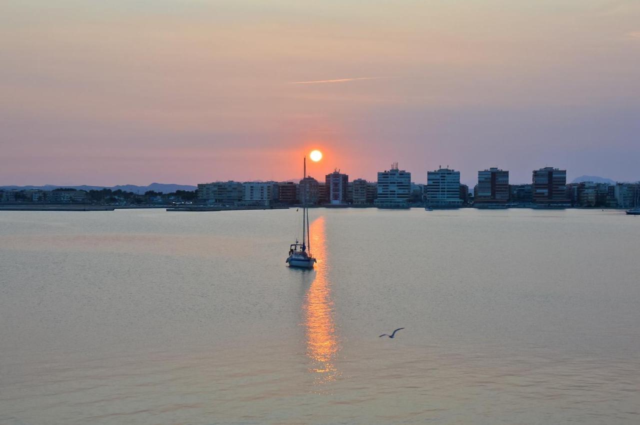 Apartments Cura Beach Торрев'єха Екстер'єр фото