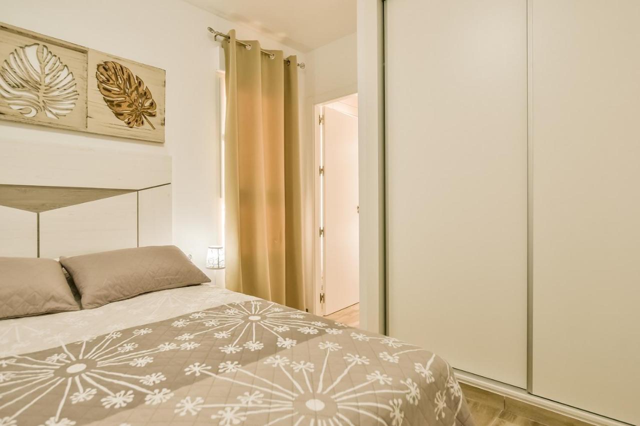 Apartments Cura Beach Торрев'єха Екстер'єр фото